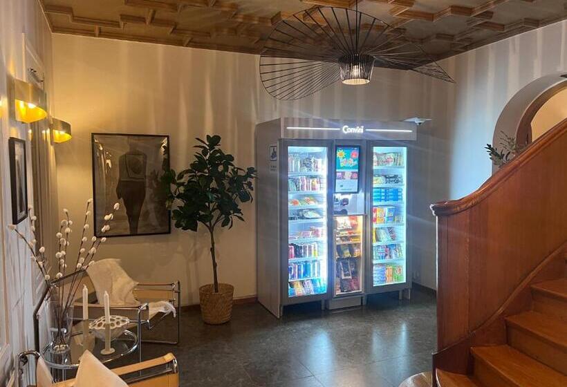 Ewa & Maude Hotel Aston Villa