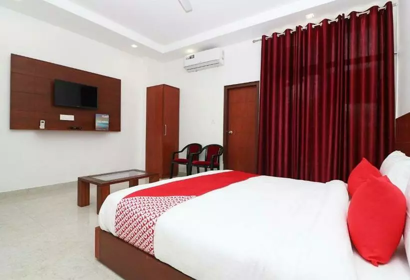 هتل Oyo 28328 Rex Cabana