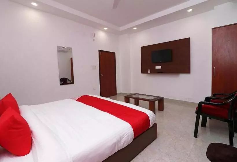 هتل Oyo 28328 Rex Cabana