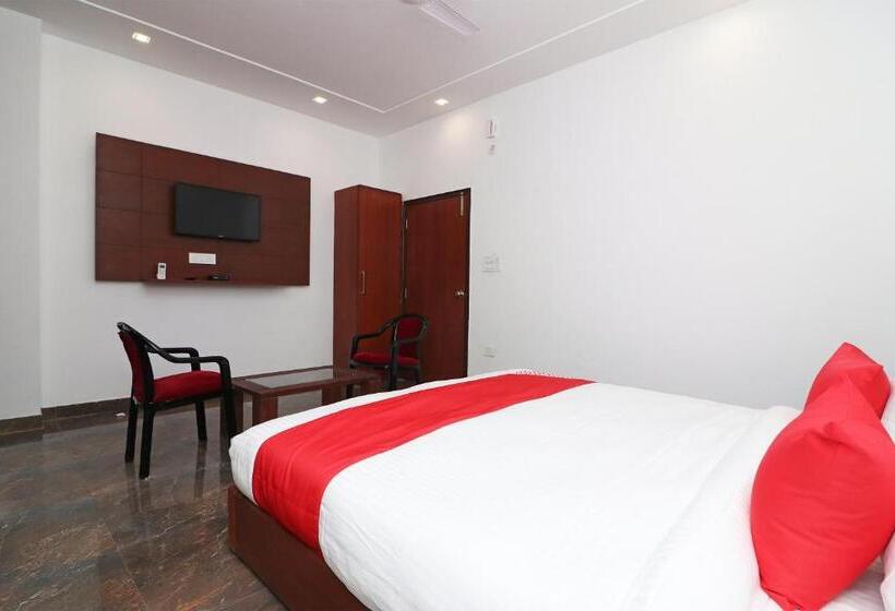 Hotel Oyo 28328 Rex Cabana