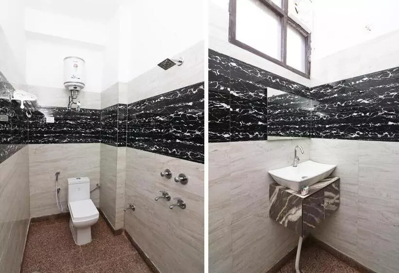 هتل Oyo 28328 Rex Cabana