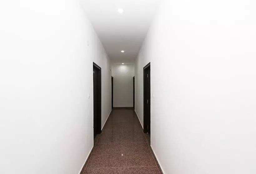 هتل Oyo 28328 Rex Cabana