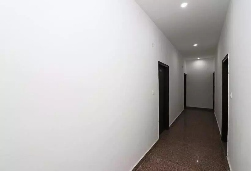 هتل Oyo 28328 Rex Cabana