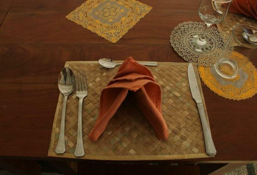 Hotelli Sigiriya Summer Resort