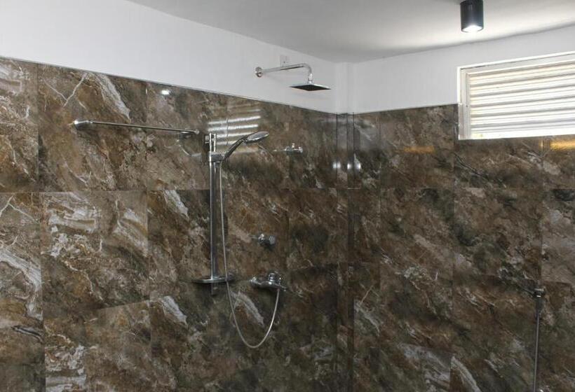 Hotelli Sigiriya Summer Resort