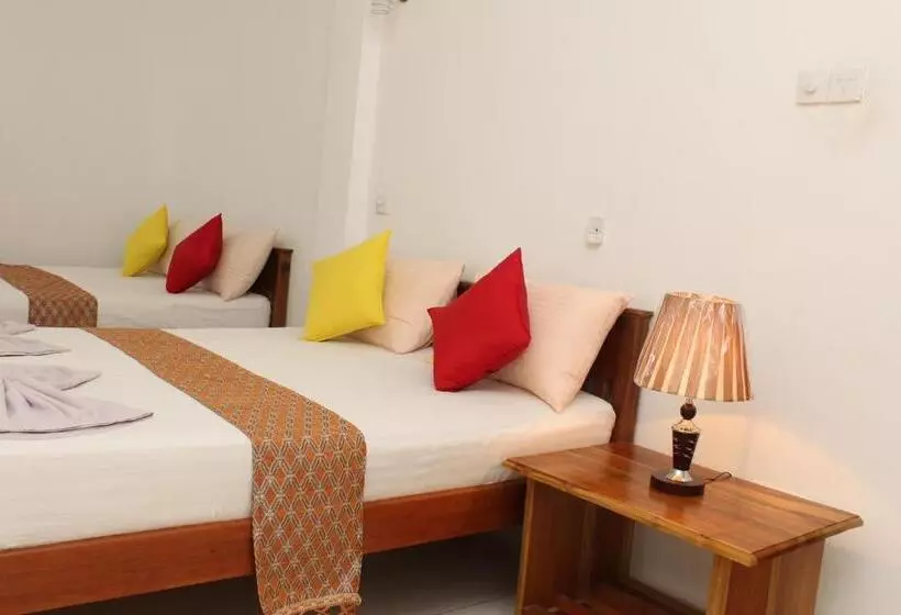 هتل Sigiriya Summer Resort