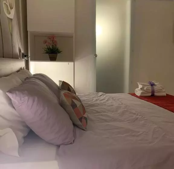 پانسیون Foresteria Del Merlin Cocai