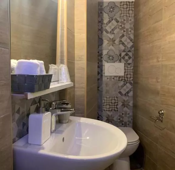 پانسیون Foresteria Del Merlin Cocai