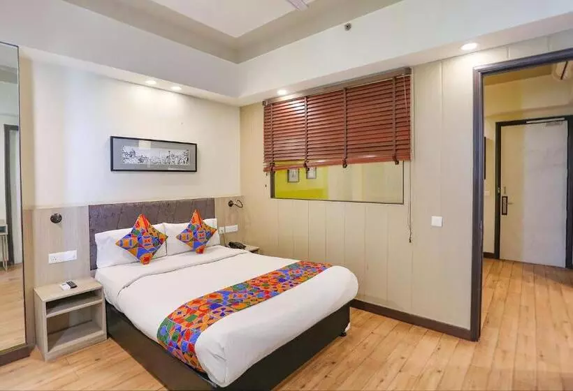 Fabhotel Sapphire 83