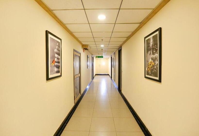 Fabhotel Sapphire 83