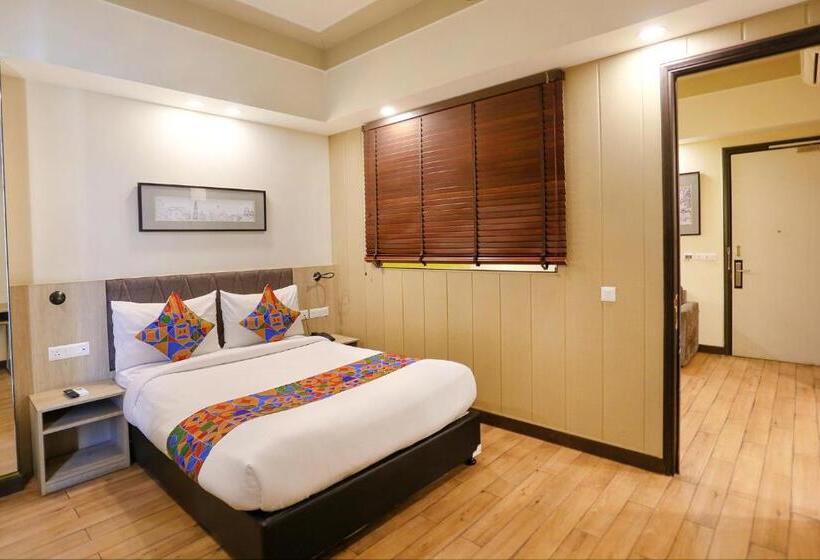 Fabhotel Sapphire 83