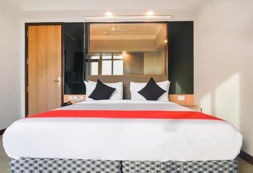 Fabhotel Sapphire 83