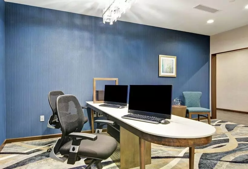 ホテル Homewood Suites By Hilton Poughkeepsie