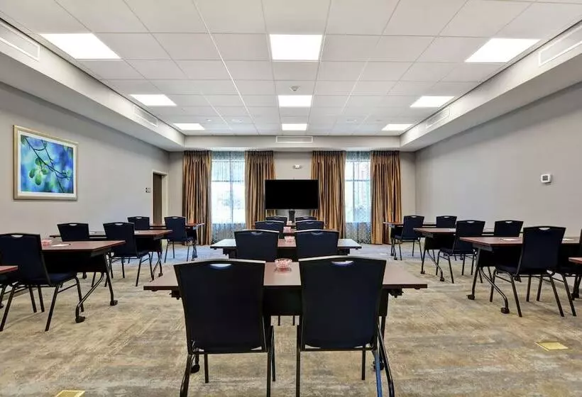 ホテル Homewood Suites By Hilton Poughkeepsie