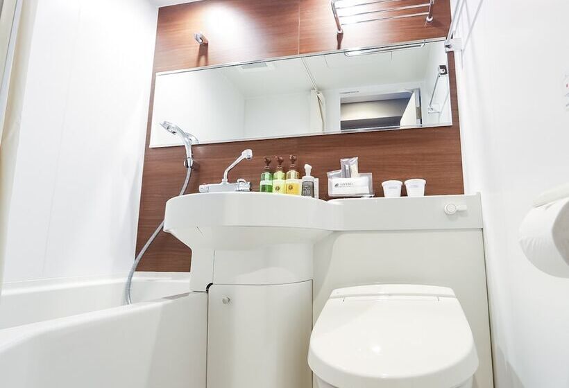 فندق Livemax Yokohamaeki Nishiguchi