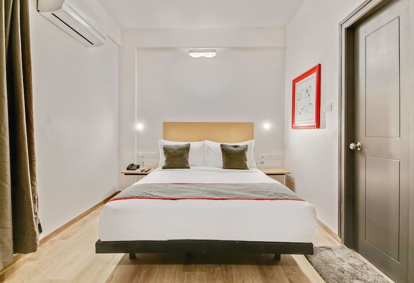 هتل Oyo Townhouse 257 Orlanko Lake View