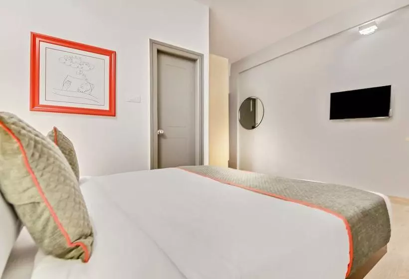 ホテル Oyo Townhouse 257 Orlanko Lake View