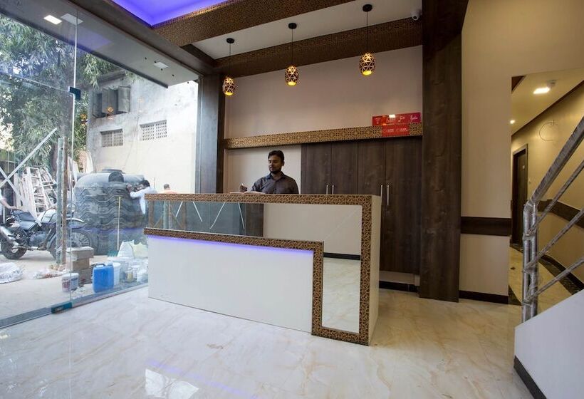 Oyo 27640 Hotel Blue Sapphire Residency