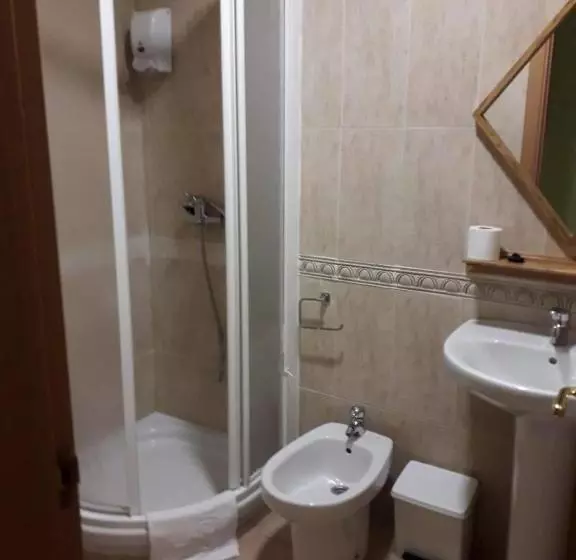 ペンション Hostal Los Batallones