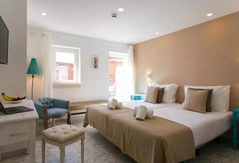پانسیون Suites Amália Guesthouse Near Rossio Square