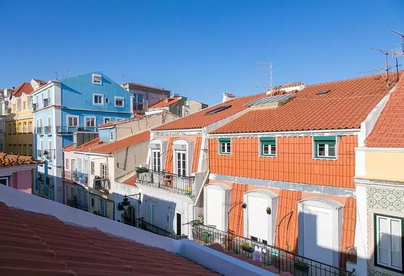 پانسیون Suites Amália Guesthouse Near Rossio Square