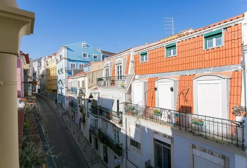 پانسیون Suites Amália Guesthouse Near Rossio Square