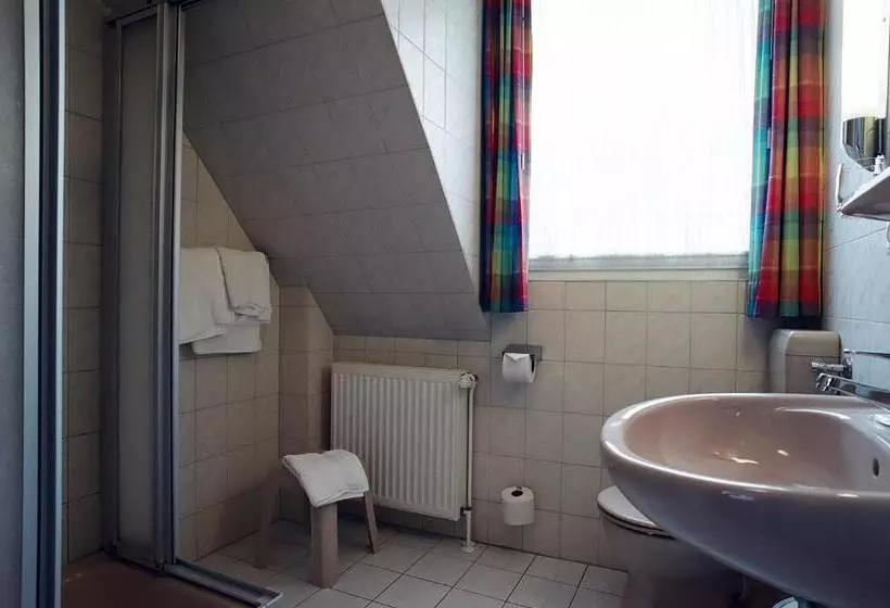 ホテル Delfthalle