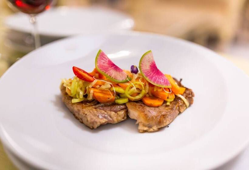 فندق Palacio La Embajada