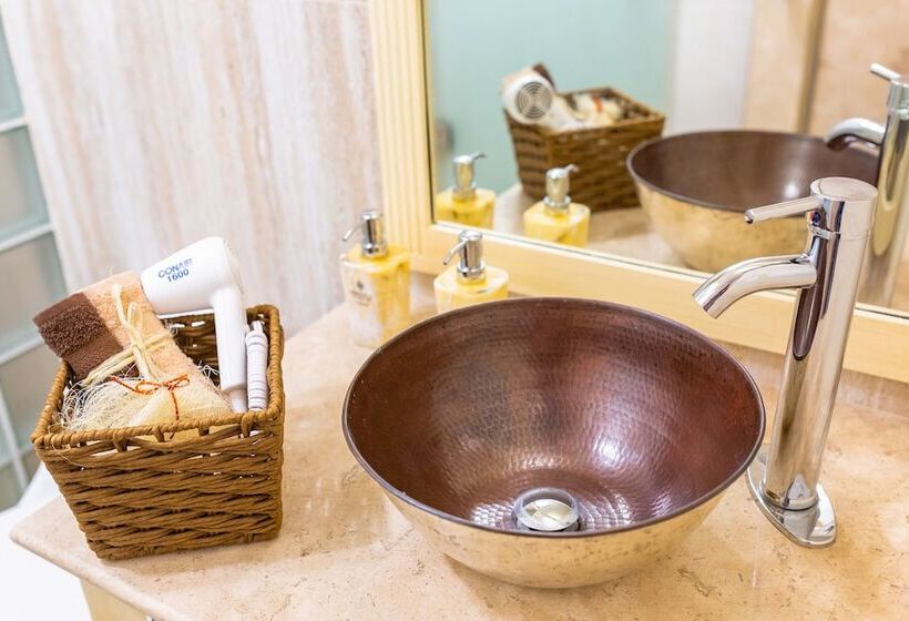 فندق Palacio La Embajada