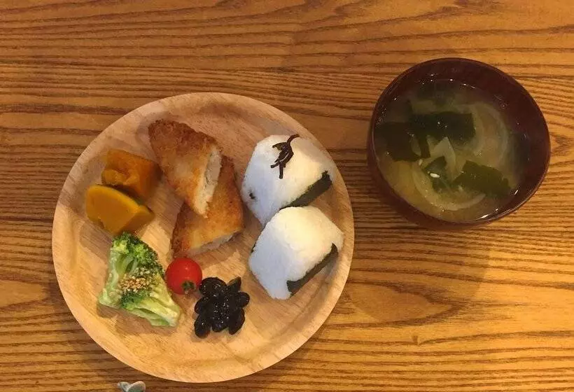 ユースホステル Sharin