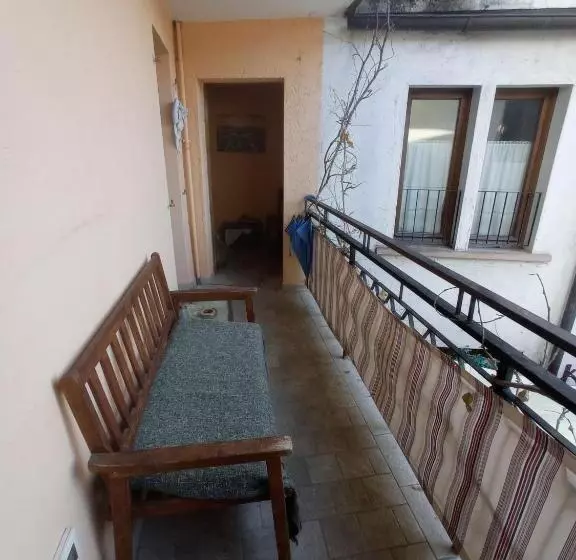 ベッドアンドブレックファースト La Tana Del Ghiro Locazione Turistica