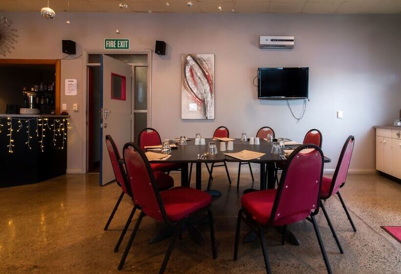 בית מלון כפרי Masonic