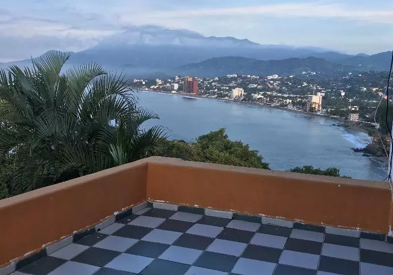 پانسیون Casa Mexicana La Reyna