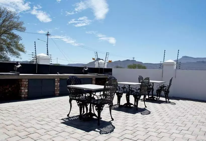 Majatalo French Karoo Guesthouse
