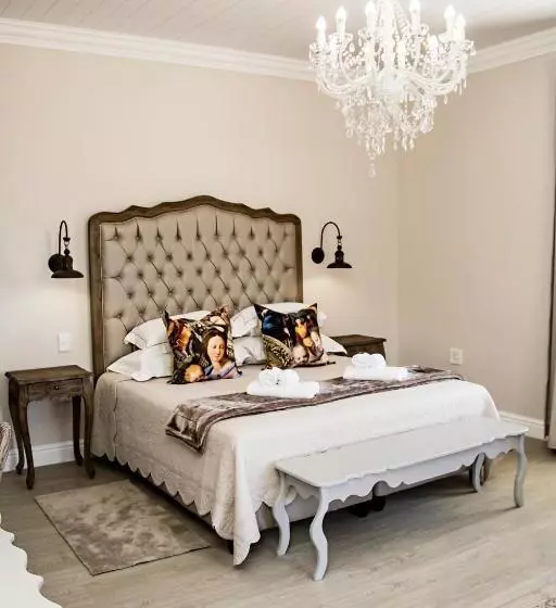 Majatalo French Karoo Guesthouse