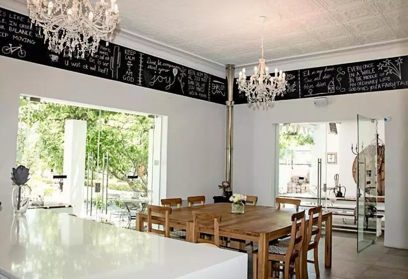 Majatalo French Karoo Guesthouse