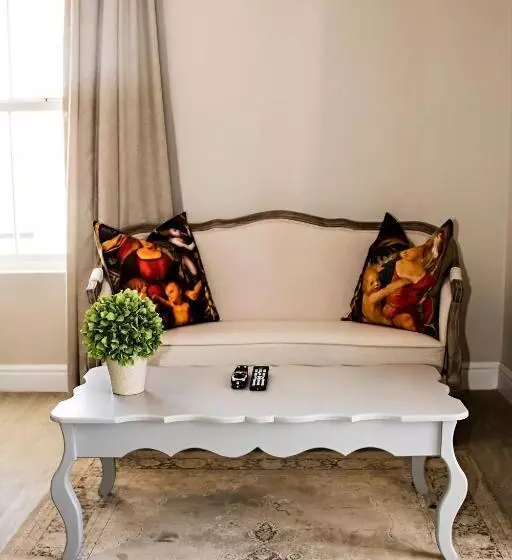 Majatalo French Karoo Guesthouse