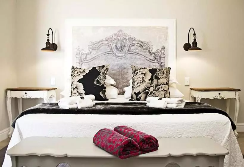 Majatalo French Karoo Guesthouse