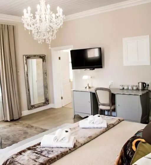 Majatalo French Karoo Guesthouse