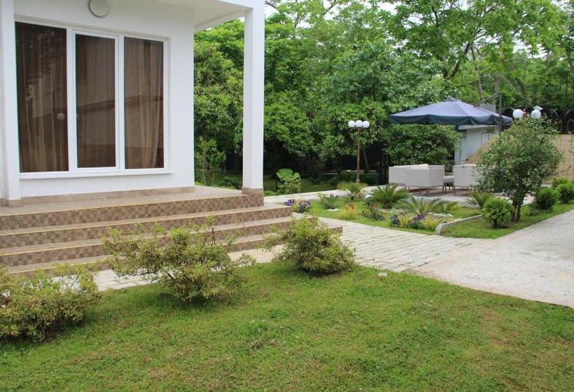 پانسیون Guest House Giorgi