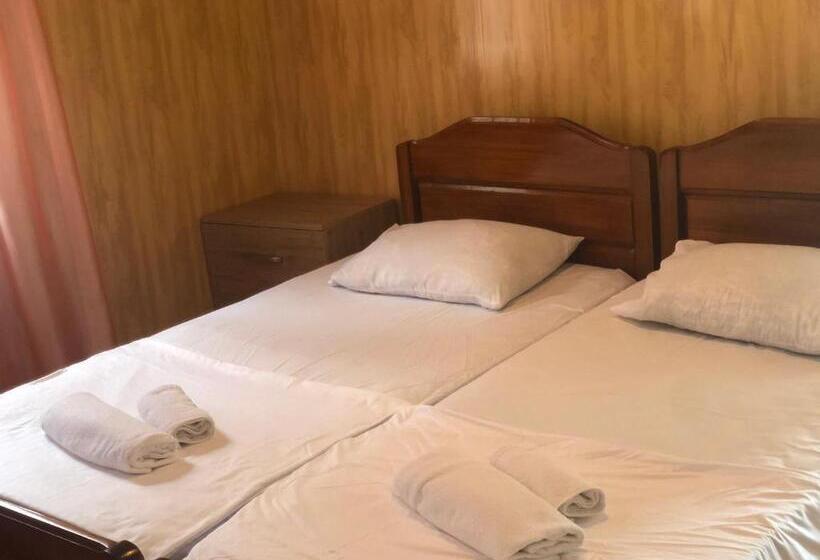 پانسیون Guest House Guram