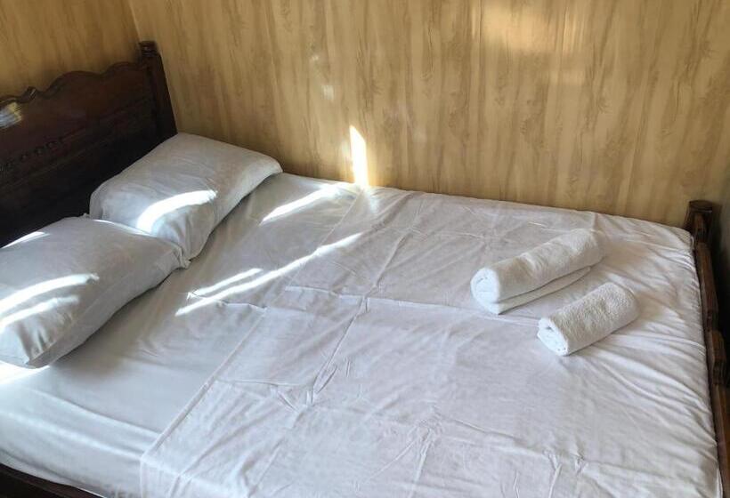 پانسیون Guest House Guram