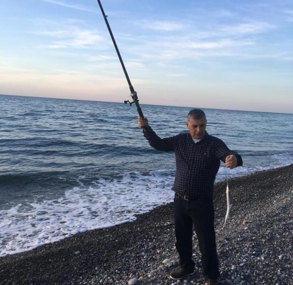 پانسیون Guest House Guram