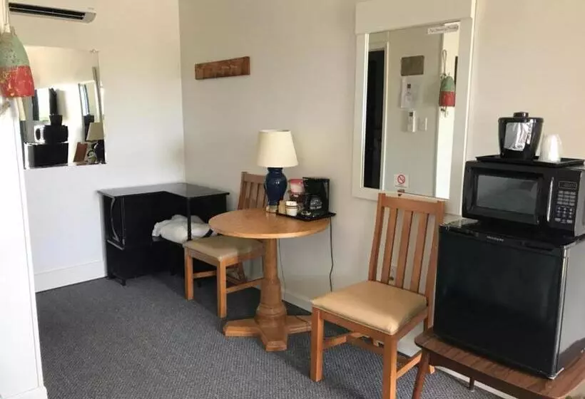 Wachapreague Inn   Motel Rooms