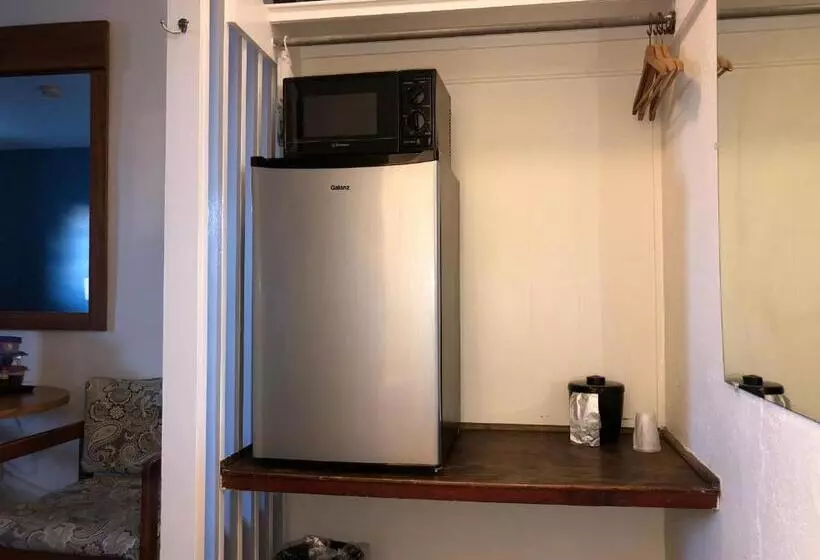 Wachapreague Inn   Motel Rooms