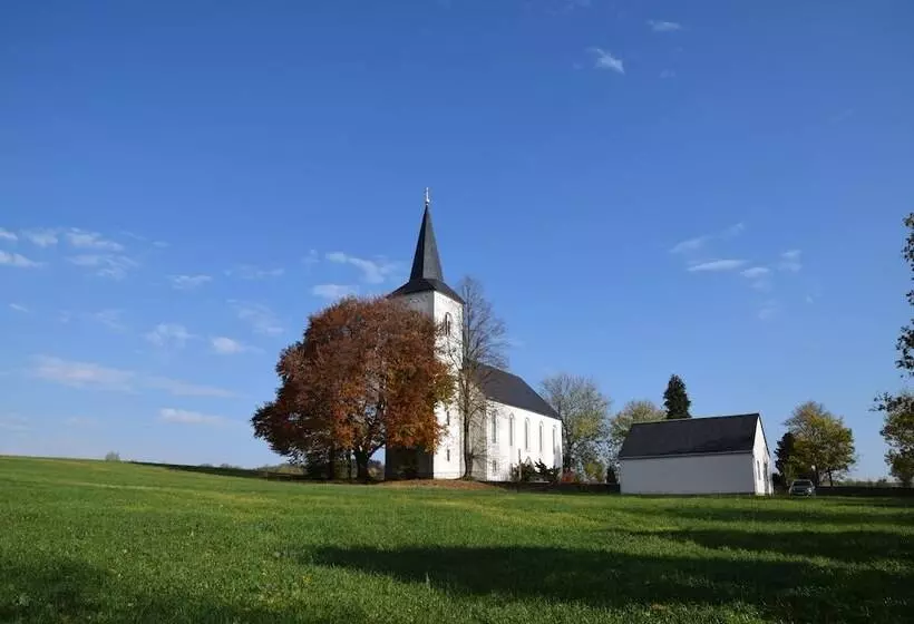 Retkeilymaja Landgasthof Wolfsgrund