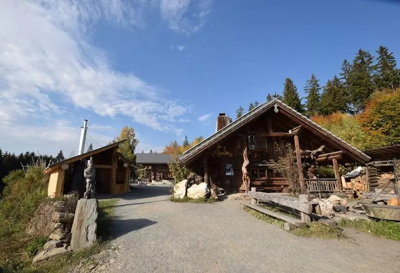 Retkeilymaja Landgasthof Wolfsgrund
