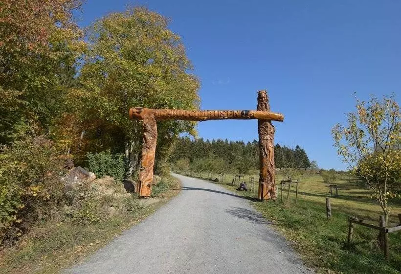 Retkeilymaja Landgasthof Wolfsgrund