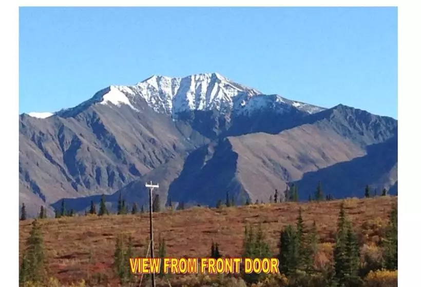 ベッドアンドブレックファースト The Runway House