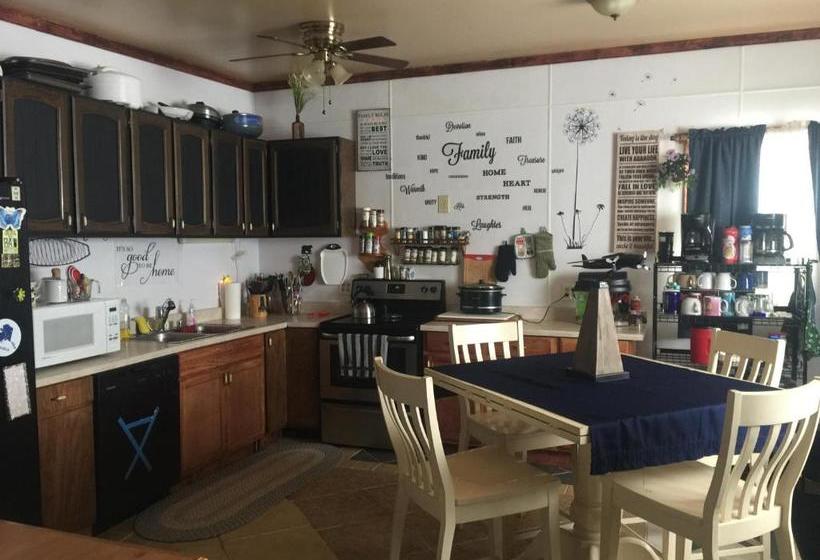 Bed and Breakfast The Runway House